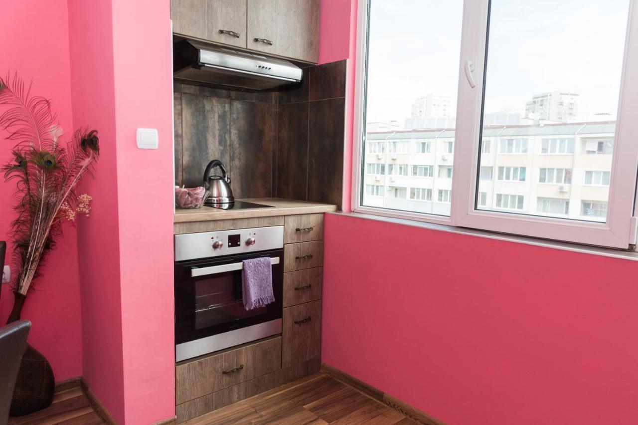 Elevating Moments Apartment Burgas Ngoại thất bức ảnh